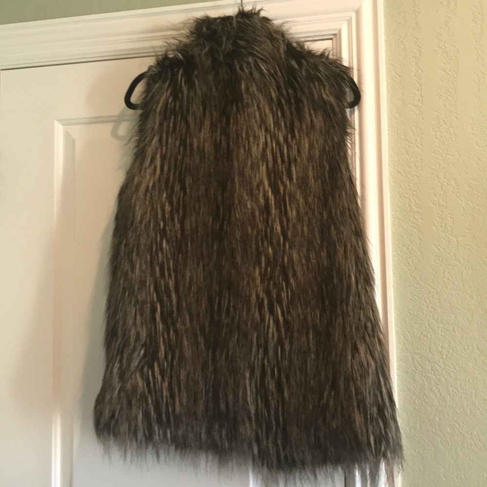 Reversible faux fur vest - Picture 4 of 4